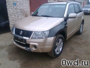 Битый автомобиль Suzuki Grand Vitara